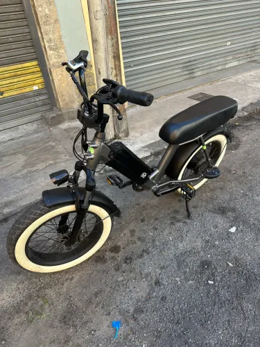 Bicicleta elétrica Lev Cruiser