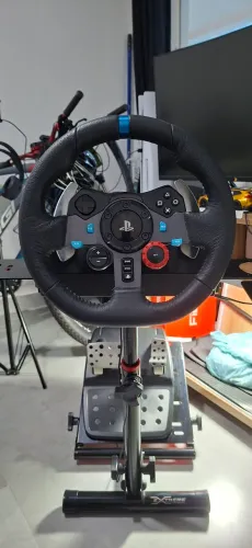 Volante G29 Logitech + Suporte Spro Extreme 