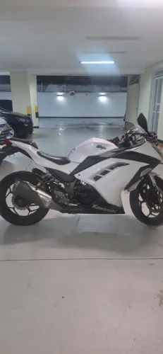 Vendo ninja 300 LEILÃO