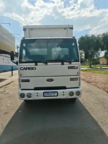 Vende-se Ford cargo 815 2004