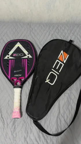 Raquete de Beach Tennis Zeiq Arrow Álvaro Campanharo Carbono 3K.