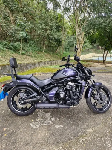 Kawasaki Vulcan S 650 2020, pouco rodada e em excelente estado de conservação.