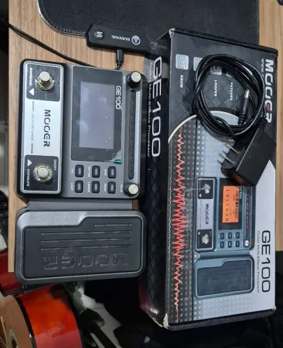 Pedaleira Mooer GE100
