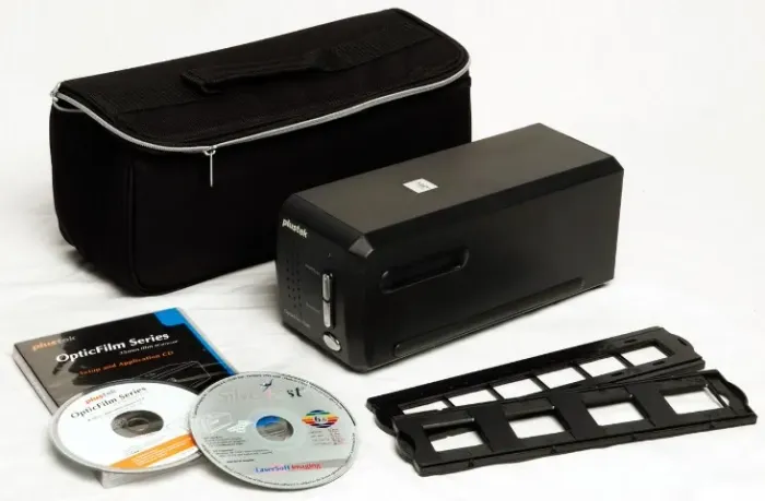 Scanner Plustek OpticFilm 7600i AI - Scanner Profissional para Negativos e Slides 35mm