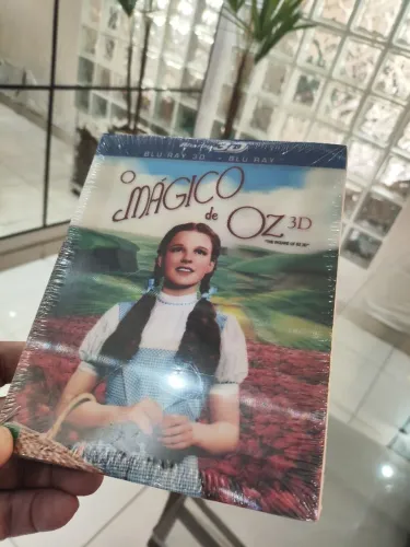 Blu-ray 3D O Mágico de OZ + 3 Óculos Polarizadores (bat. não inclusas) novo no plásticos