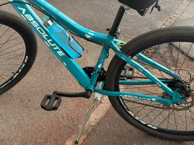 Bicicleta Aro 29 Absolute 17 pouquíssima usada