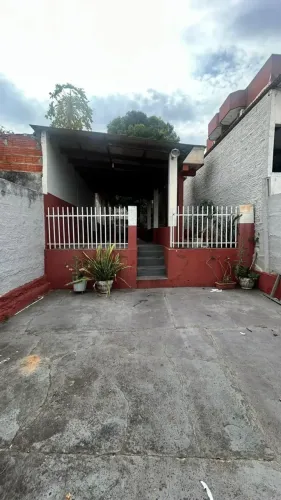 Imóvel para aluguel tem 50 metros quadrados com 2 quartos em Lixeira - Cuiabá - MT
