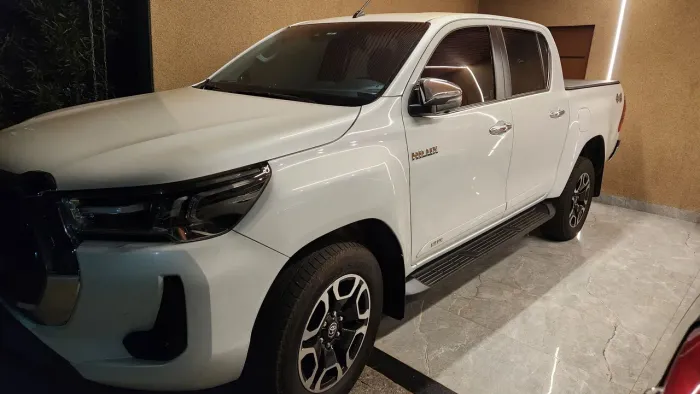 Toyota Hilux CD SRX 4X4 2.8 TDI 16V Diesel Aut. 2024