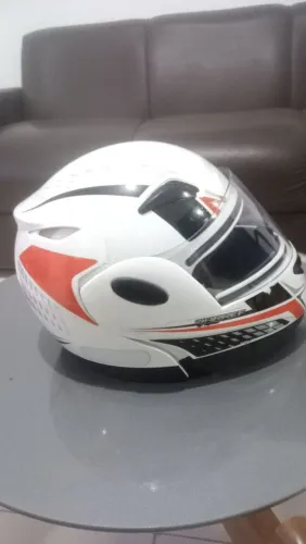 Capacete escamoteável Helmetz Tamanho 56