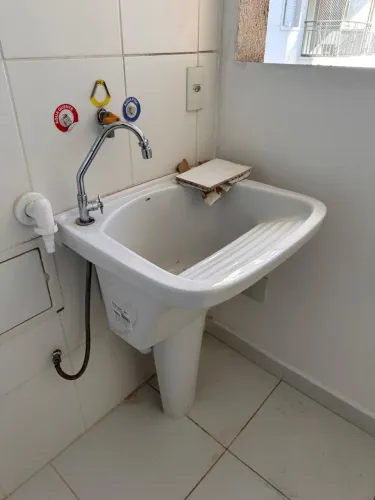 Tanque Cerâmico Celite com Pedestal - 60 x 50 cm - Novo