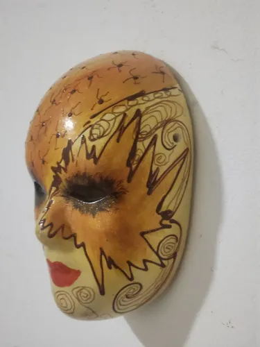 Três Máscaras Venezianas-pintada a mão