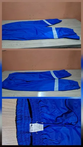Calça de chuva e Moletom