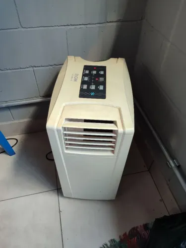 Ar condicionado portátil Elgin 9000Btus