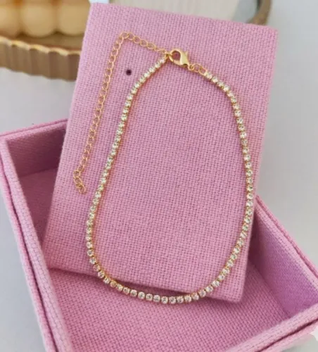 Colares banhados a ouro e a prata R$40,00