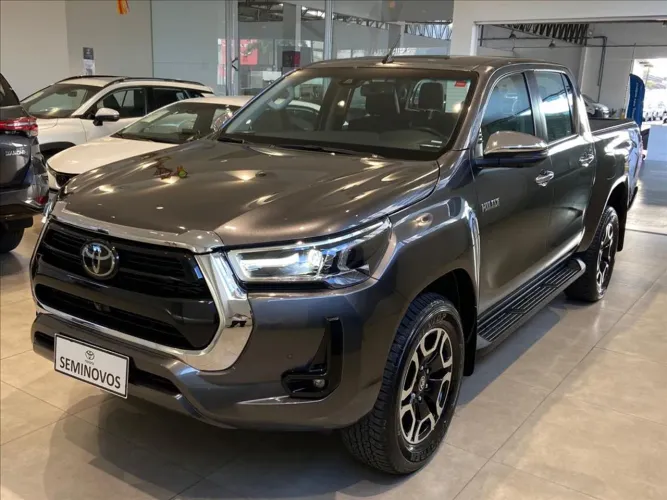 Toyota Hilux CD SRX Limited 4X4 2.8 TDI Die.aut 2023