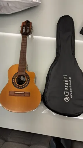 Cavaquinho Gianini Cutaway