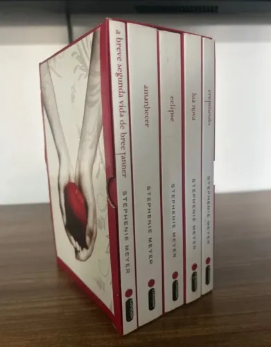 Coleção 5 livros da Saga Crepúsculo Edição Limitada branca