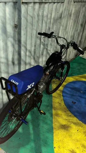 Motorizada 80cc, muito nova e boa para fazer entrega