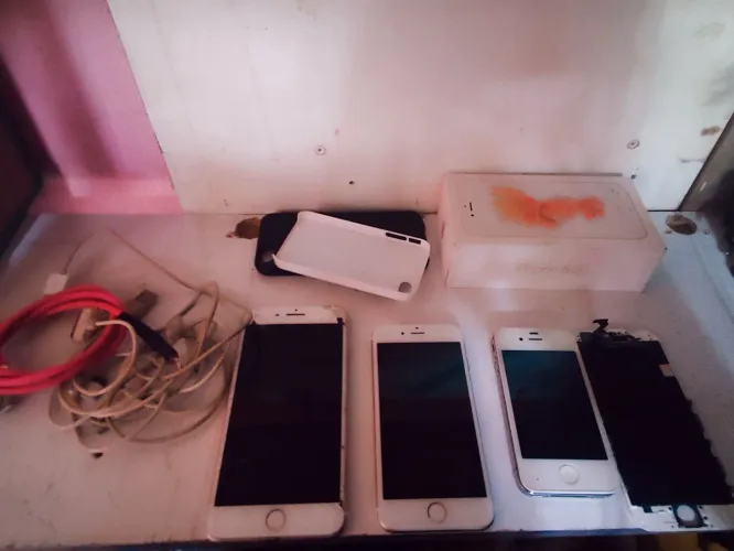 Celular pra retirar peças 