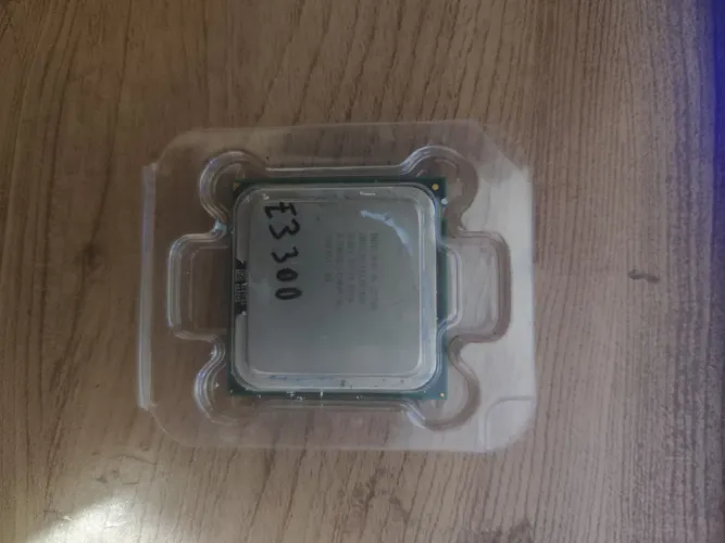 Intel Celeron E3300 Slgu4 2.50ghz Para Desktop (Usado)