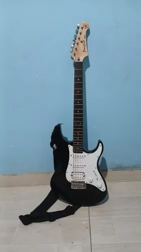 Guitarra yamaha pacifica em perfeito estado