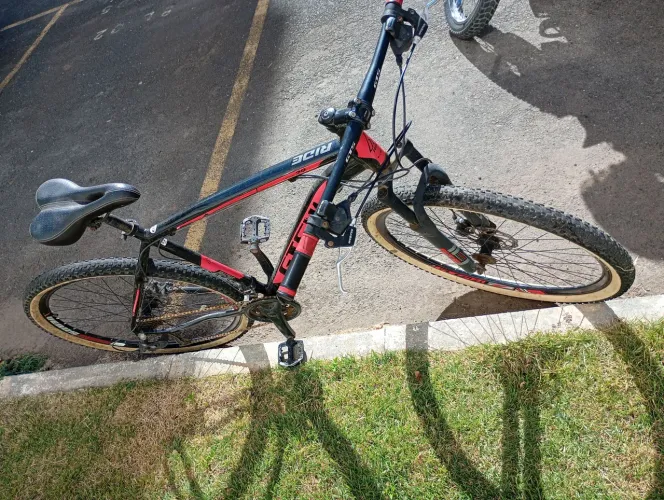 Bicicleta GTSM1