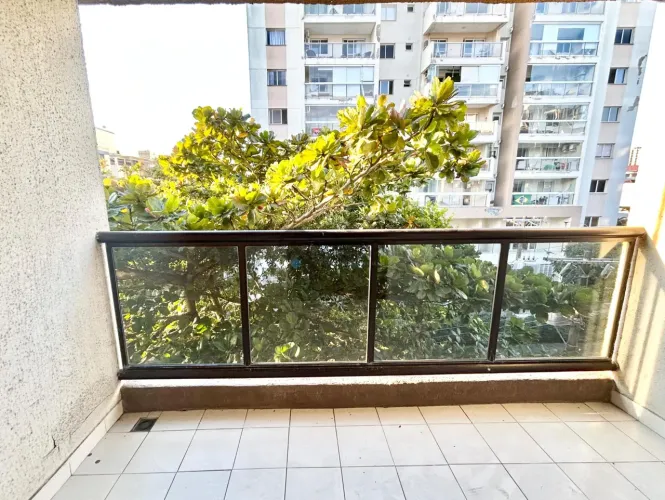 Apartamento à venda no Tombo no Guarujá, SP | QVista Inteligência Imobiliária Guarujá
