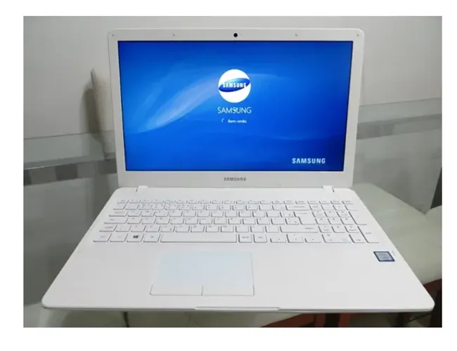 Notebook Samsung NP305M / Core i5 -5ªGer / 08GB de RAM / HD SSD 240GB