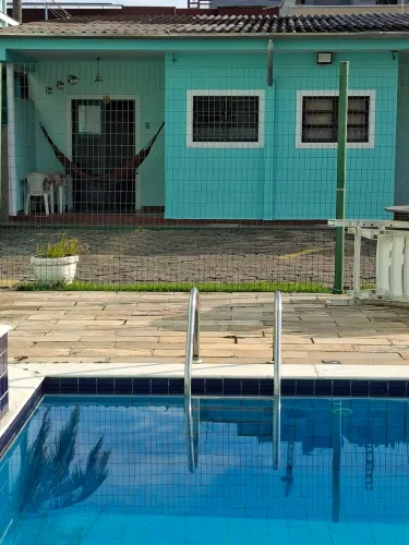 *Temporada frente a praia