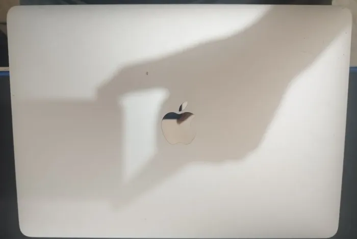 Vendo Apple MacBook Pro 2018 i5 Quad-Core 8Gb Ram e 256Gb SSD