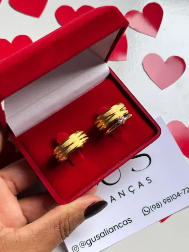 Par de alianças + anel solitário de namoro noivado escovado com linha X 8mm