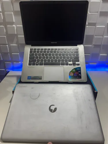 2 Notebooks Motion