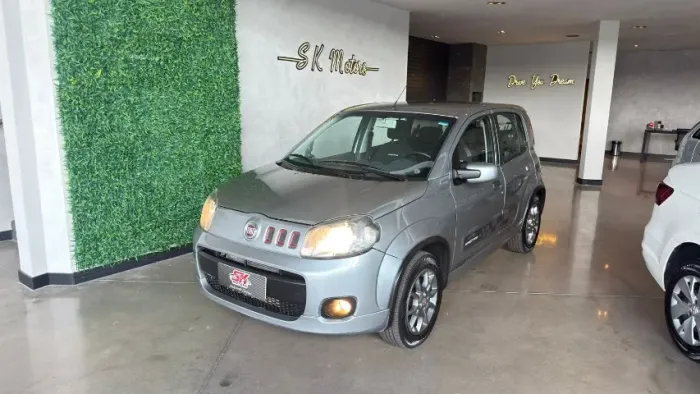 Fiat Uno Sporting 1.4 EVO Fire Flex 8V 4P 2013