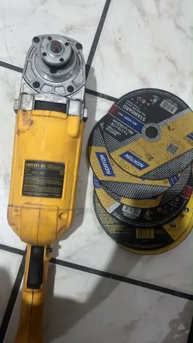 Lixadeira Dewalt