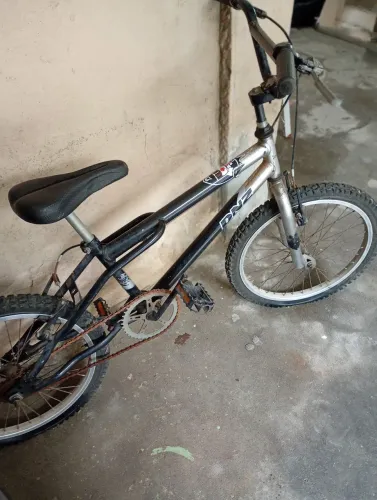 Bike DNZ BMX
