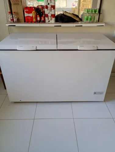 Vendo esse freezer mais ele não tá gelando muito bem
