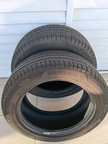 Par de Pneus 195/55 R15