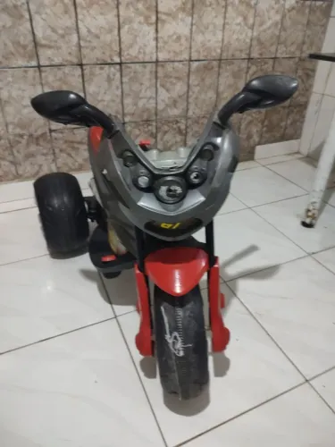 Vendo motinha elétrica ?