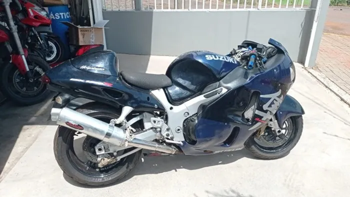 Sucata de moto para retirada de peças Suzuki Hayabusa 2003