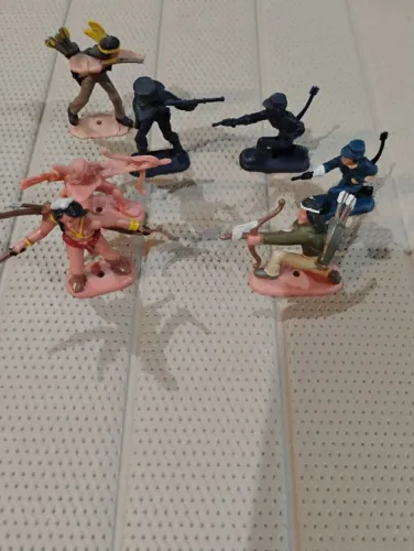 Lote Soldadinhos Gulliver