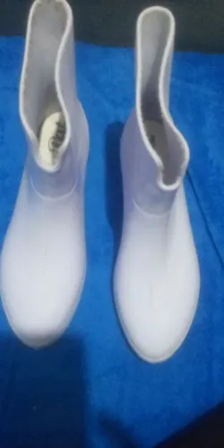 Bota galocha de borracha para limpesa e super macia