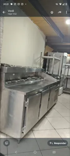 Condimentadora Industrial Profissional e Balcão Gelado Frigorífico Grande Industrial?
