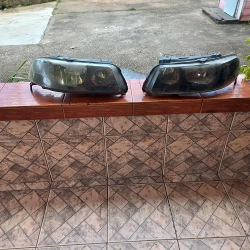 Par de farol parati/gol g3