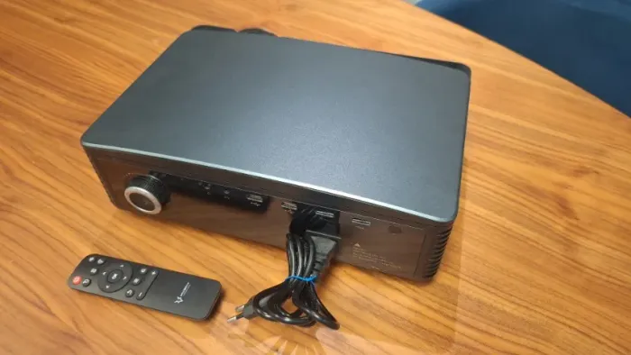 Projetor Smart HDMI com Youtube e Netflix