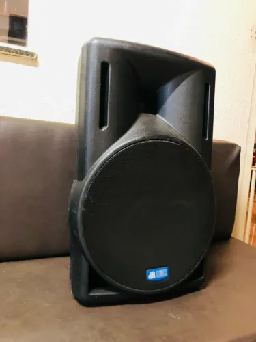 Caixa de Som Ativa dB Technologies (Italiana) Opera Lyric - Bi-Amplificada
