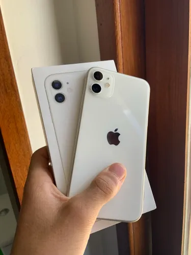 iPhone 11 | 128 GB