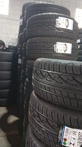 Promoção relâmpago de pneus! Seu carro merece o melhor 175/65-14 190,00 á vista