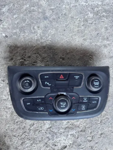 Painel de Controle Multimídia Jeep Compass