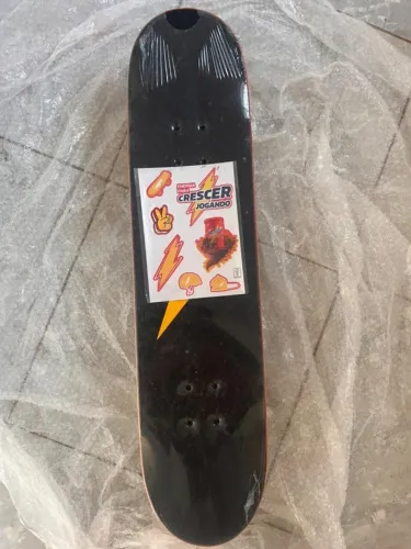 Skate da promoção Nescau e Rayssa Leal