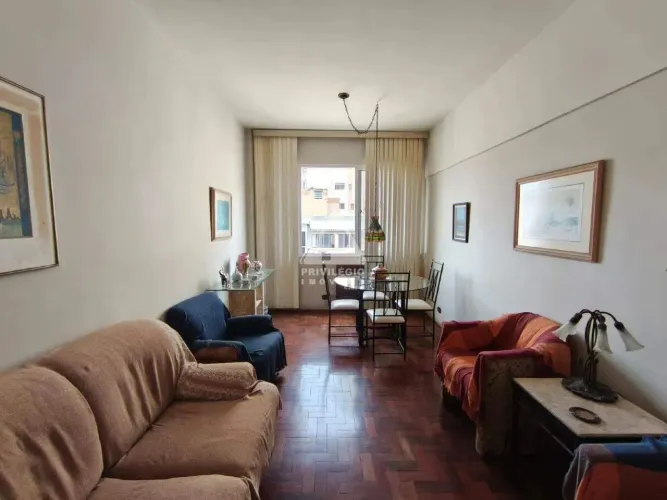 Apartamento de 2 Quartos, vaga na escritura, infraestrutura, à venda na Glória!